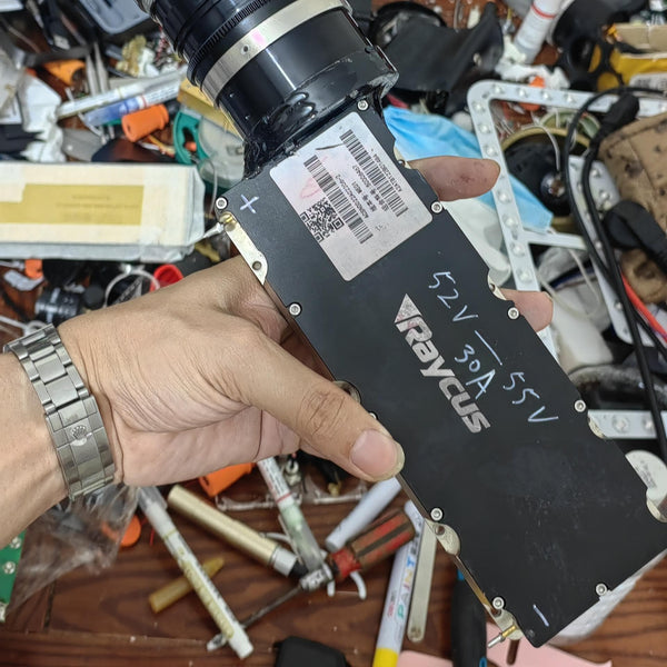 1000 W laser launcher (Without battery, can be shipped worldwide), need your own (DC 56V, 25A). Range 50m.
